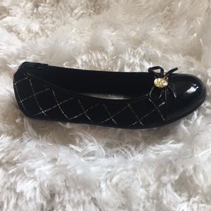 Michael Kors little girl flat shoe